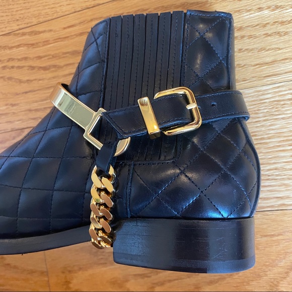 NWT Balmain Quilted Black Leather/Gold Chain Boots - Picture 2 of 13